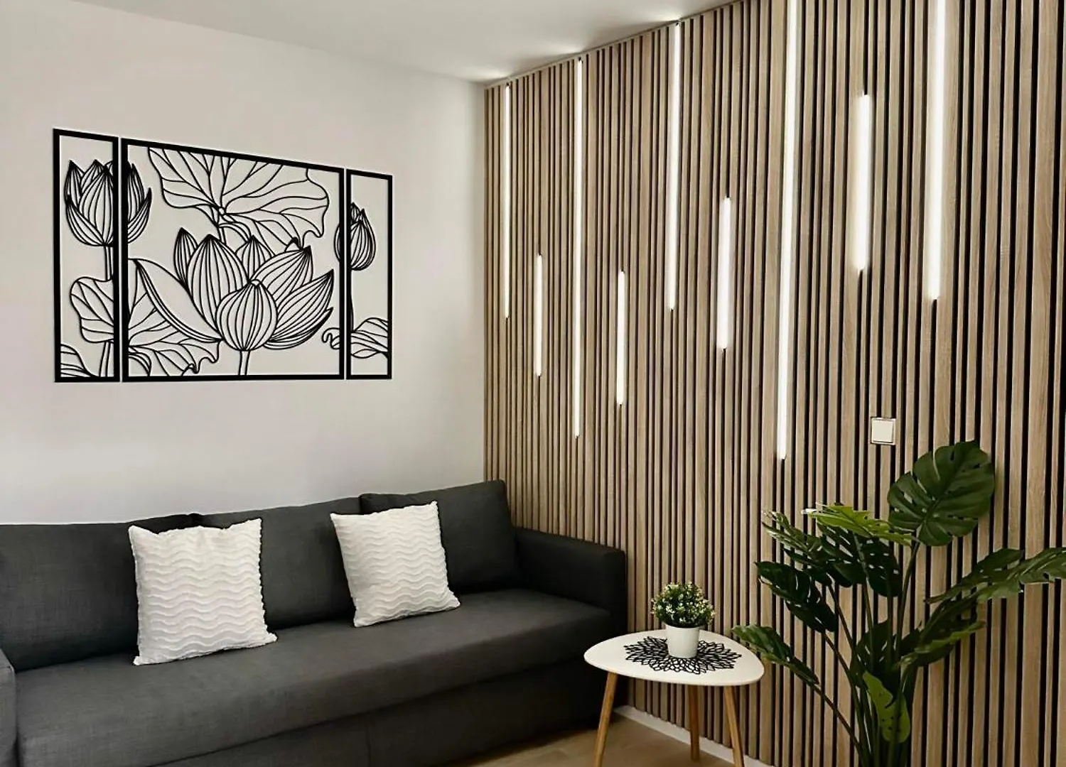 The Peony Apartment In Smichov, Prague 5