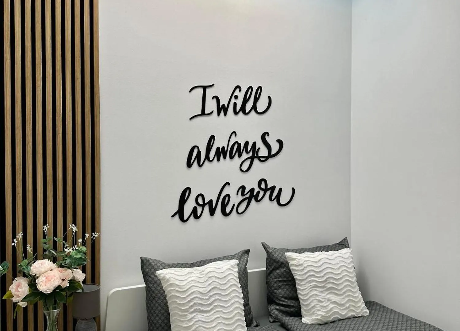 The Peony Apartment In Smichov, Prague 5